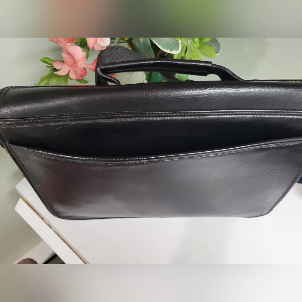 Flash Sale COACH leather attachet brief case Laptop, files etc Gorgeous many